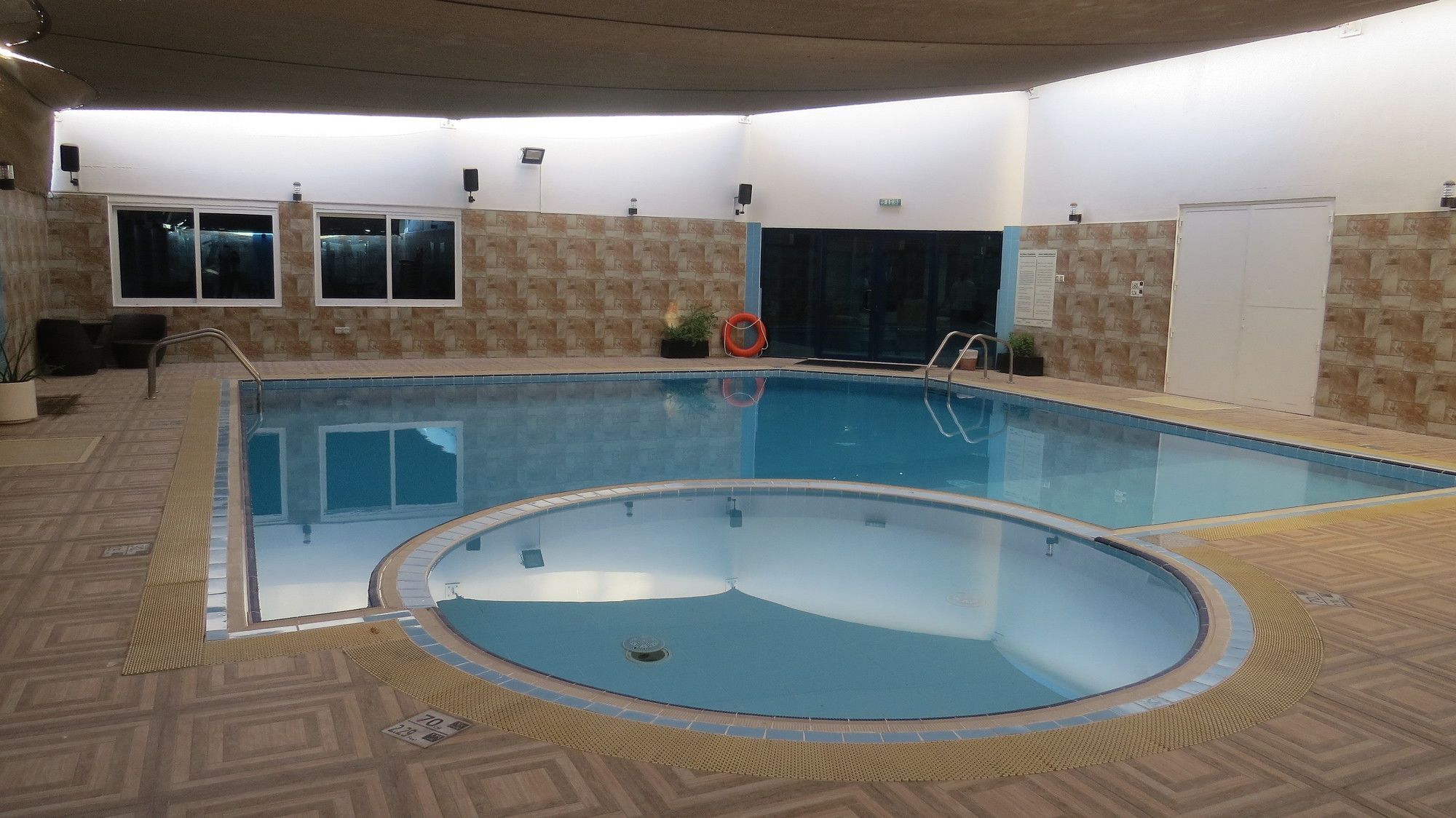 الجوهرة للشقق الفندقية 4* دبي